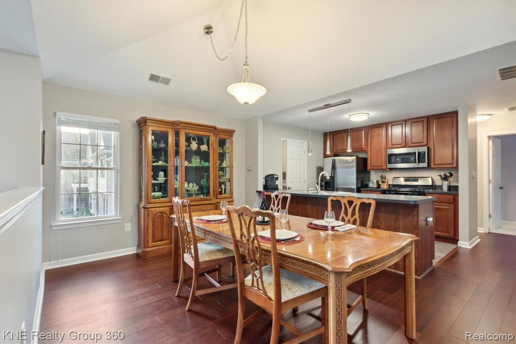 1106 RIAL LAKE Drive, Howell, MI 48843 — Photo 2