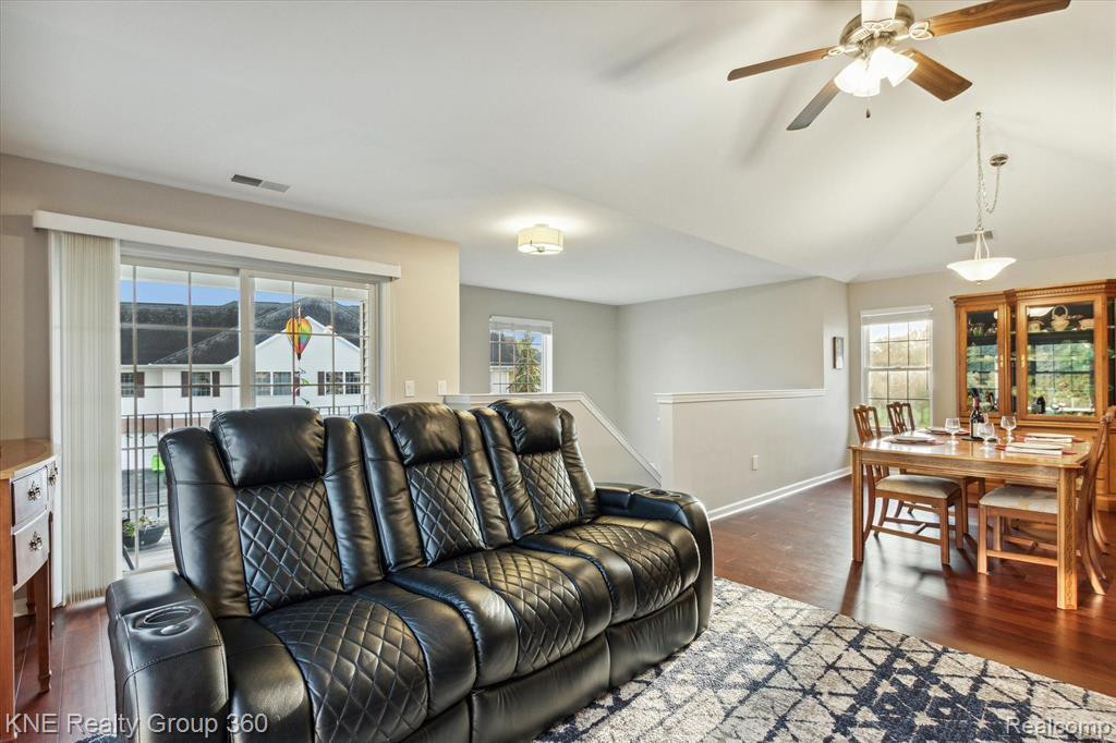 1106 RIAL LAKE Drive, Howell, MI 48843 — Photo 12