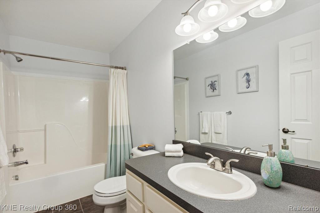 1106 RIAL LAKE Drive, Howell, MI 48843 — Photo 23