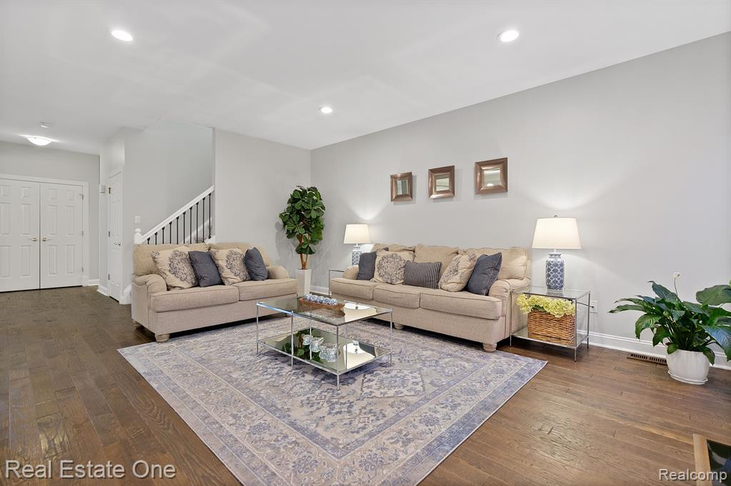26416 FIELDSTONE Drive, Novi, MI — Photo 8