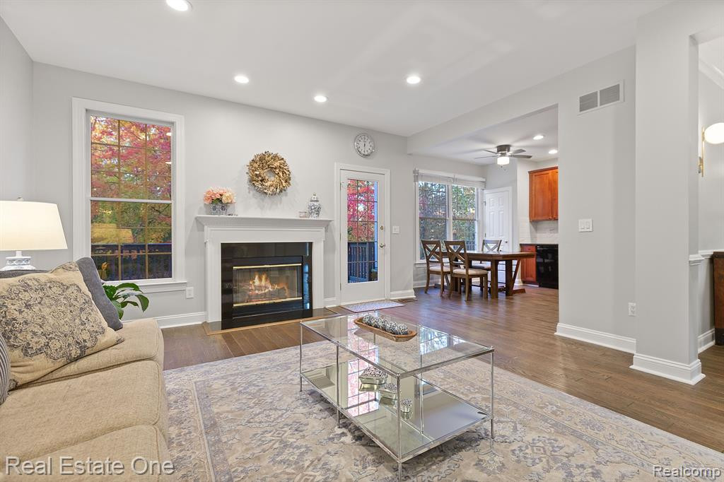 26416 FIELDSTONE Drive, Novi, MI — Photo 10