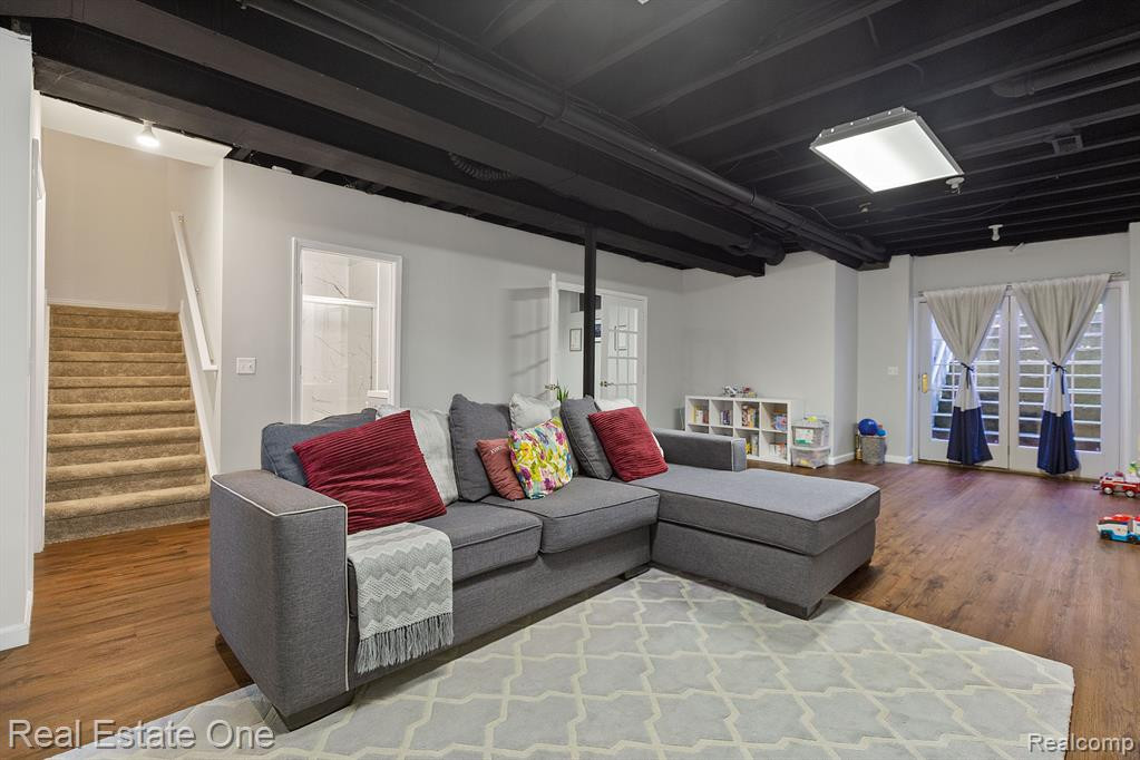 26416 FIELDSTONE Drive, Novi, MI — Photo 25