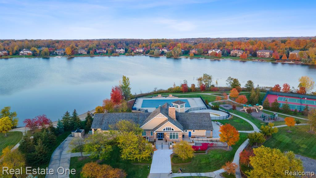 26416 FIELDSTONE Drive, Novi, MI — Photo 33