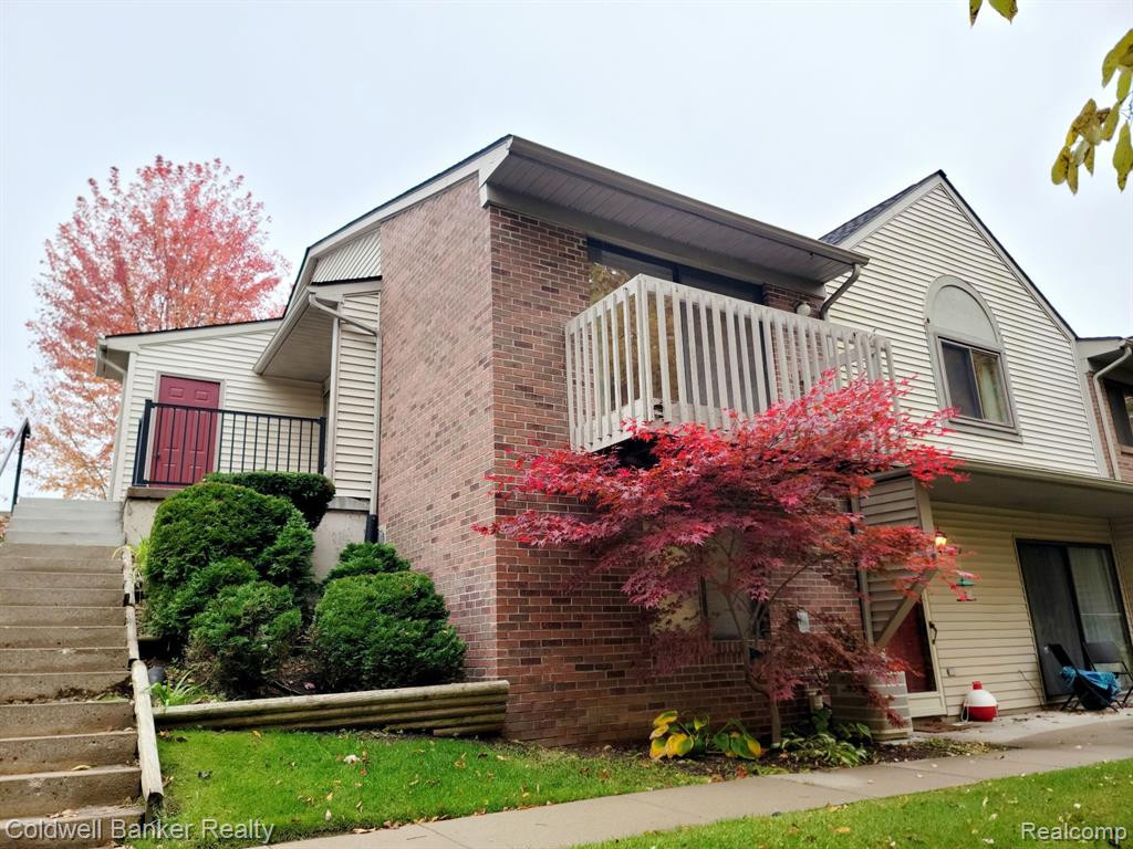 390 SPRING BROOKE Drive, Brighton, MI 48116 — Photo 28