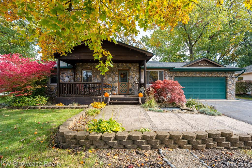 2430 TERRY Street, Wolverine Lake, MI 48390 — Photo 3