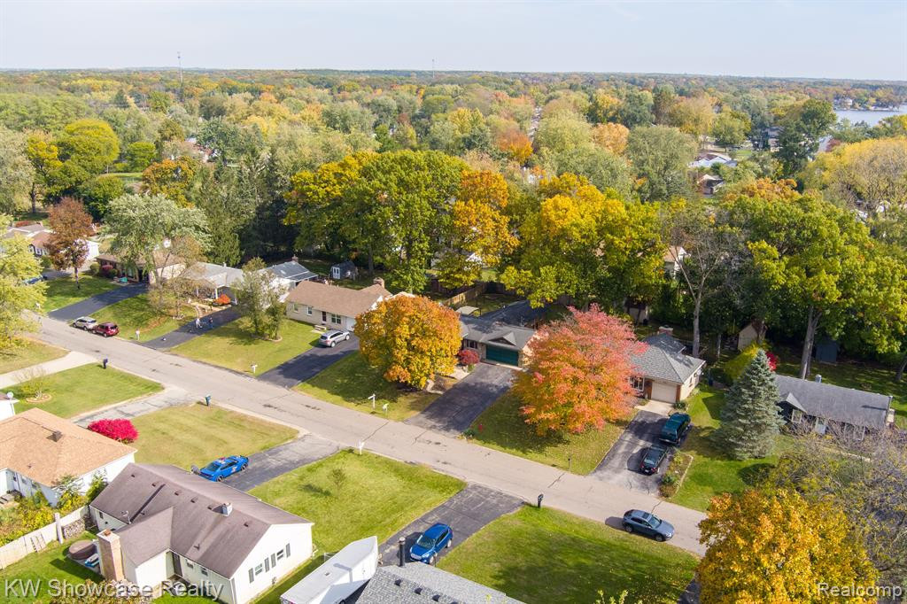 2430 TERRY Street, Wolverine Lake, MI 48390 — Photo 6