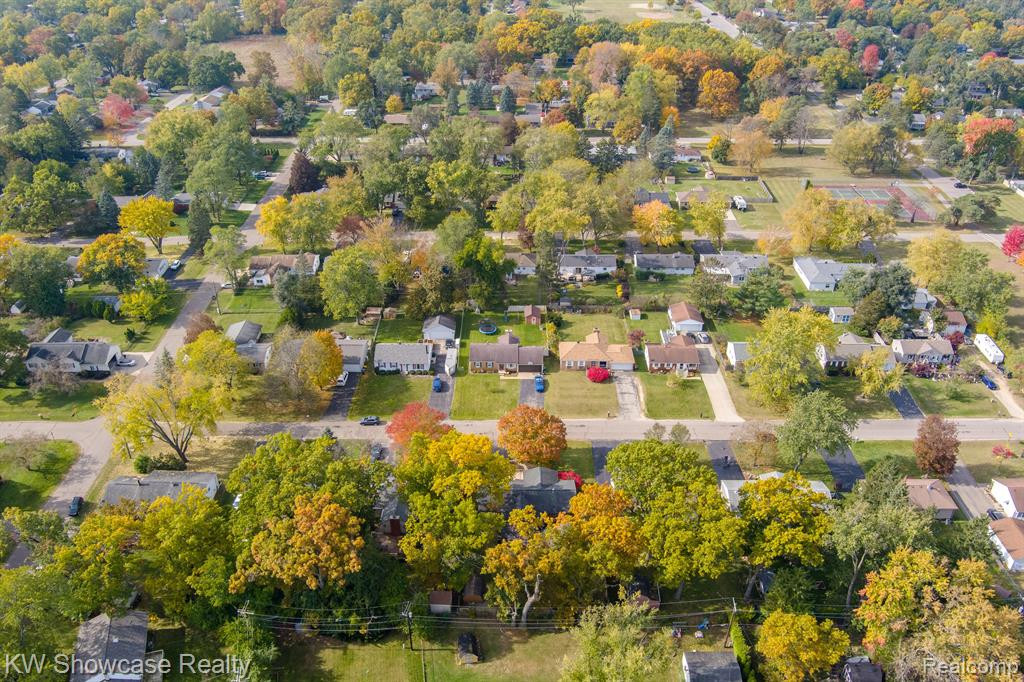 2430 TERRY Street, Wolverine Lake, MI 48390 — Photo 9