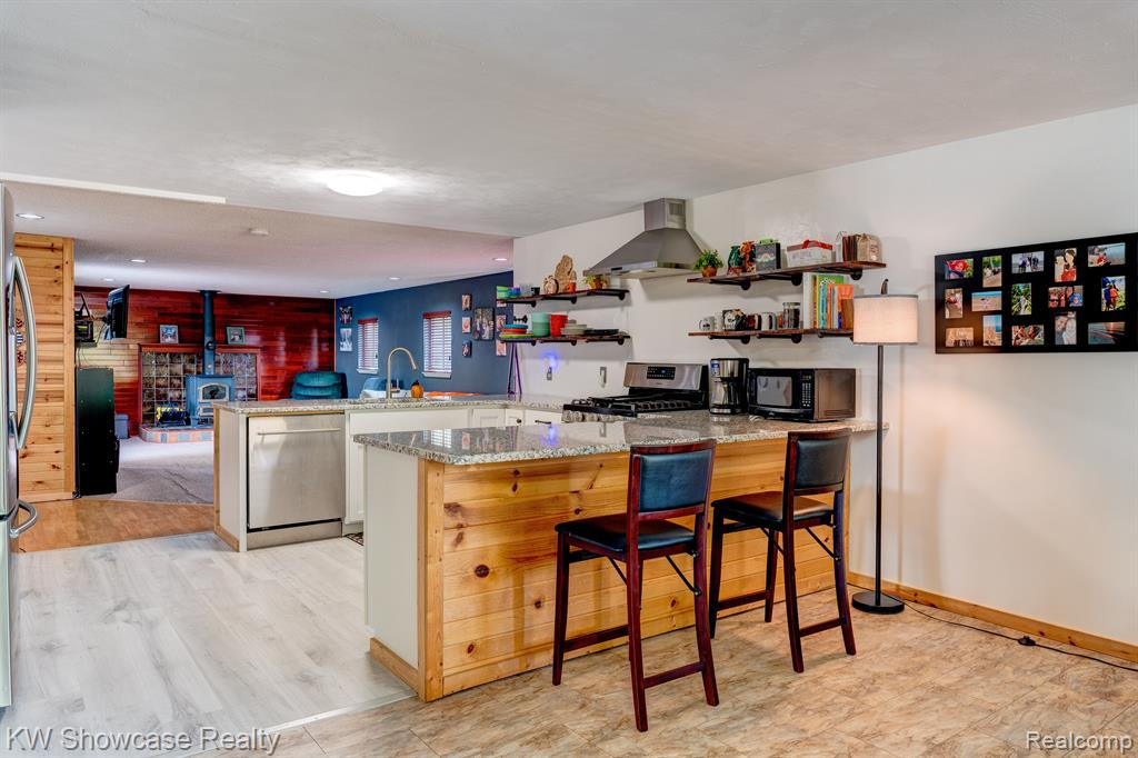 2430 TERRY Street, Wolverine Lake, MI 48390 — Photo 11