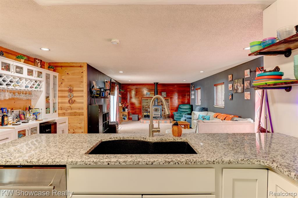 2430 TERRY Street, Wolverine Lake, MI 48390 — Photo 14