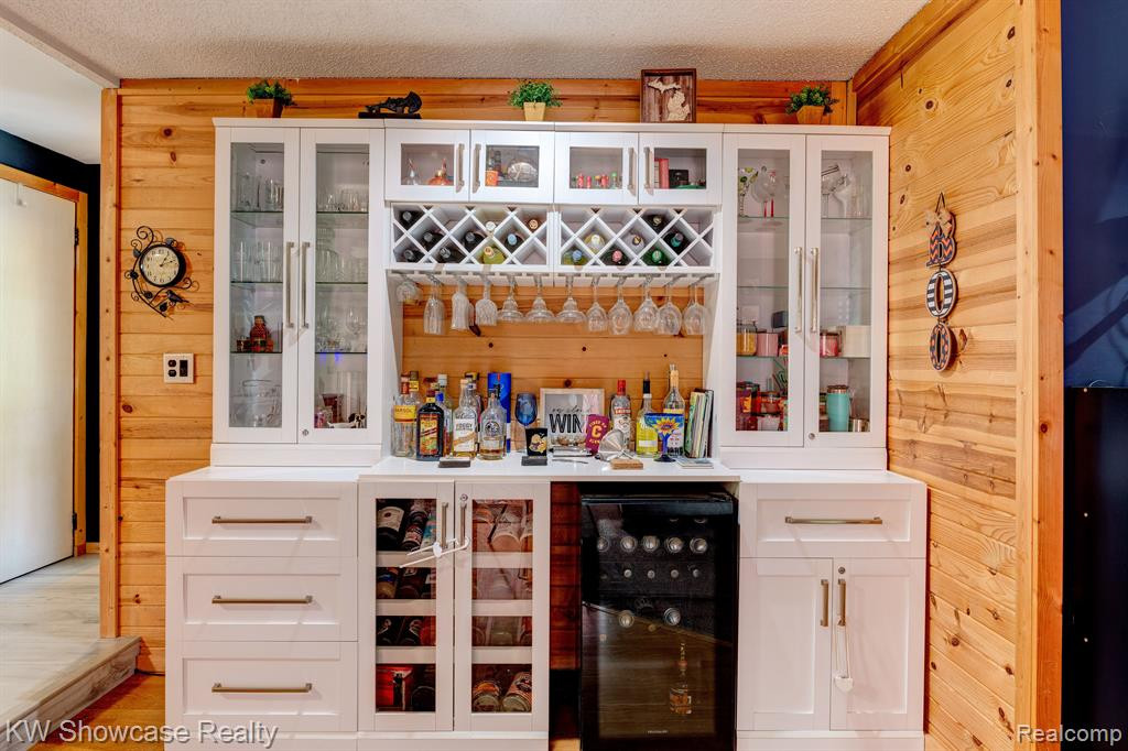 2430 TERRY Street, Wolverine Lake, MI 48390 — Photo 17