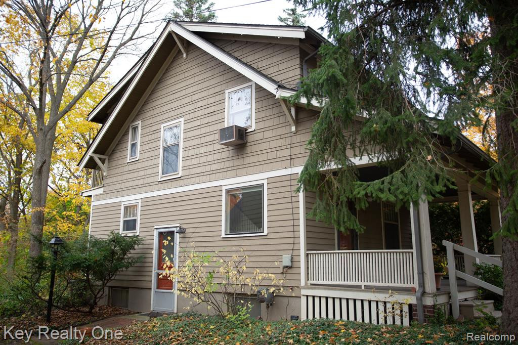 1553 Broadway Street, Ann Arbor, MI 48105 — Photo 2