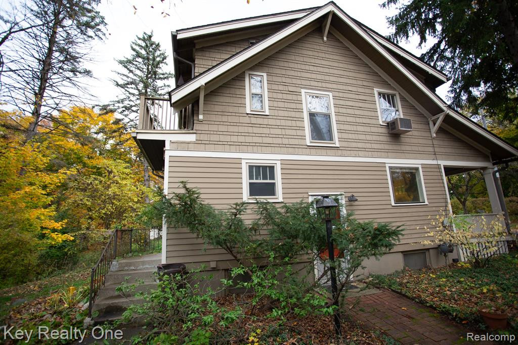 1553 Broadway Street, Ann Arbor, MI 48105 — Photo 3