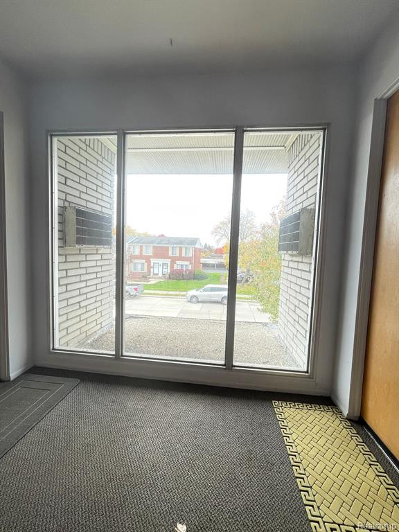 4829 MANSFIELD Avenue, Royal Oak, MI 48073 — Photo 6