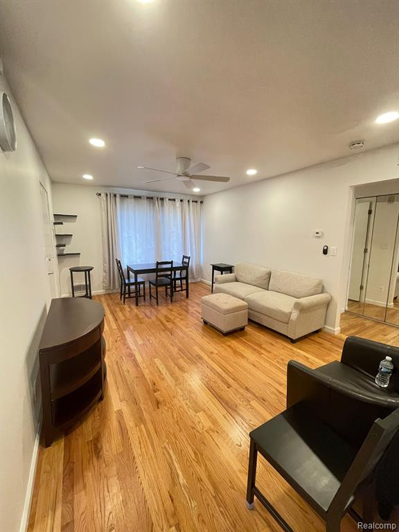 4829 MANSFIELD Avenue, Royal Oak, MI 48073 — Photo 9