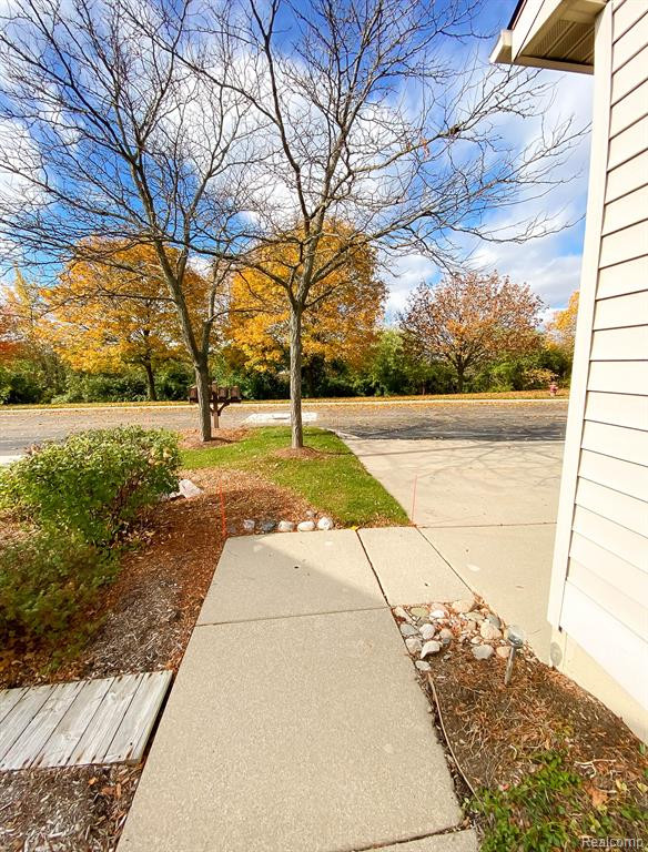 3543 BENT TRAIL Drive, Ann Arbor, MI 48108 — Photo 5