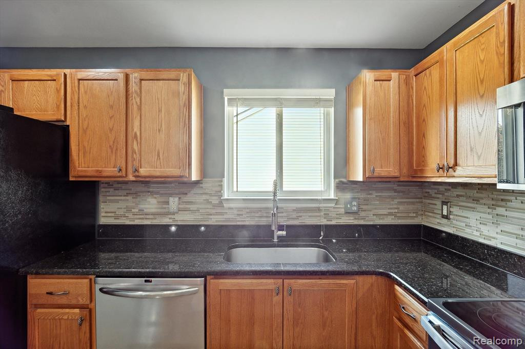 7141 Poplar Drive, Ypsilanti, MI 48197 — Photo 30