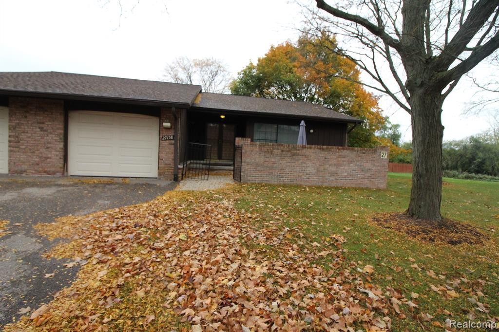 27158 CUMBERLAND, Southfield, MI 48033 — front exterior