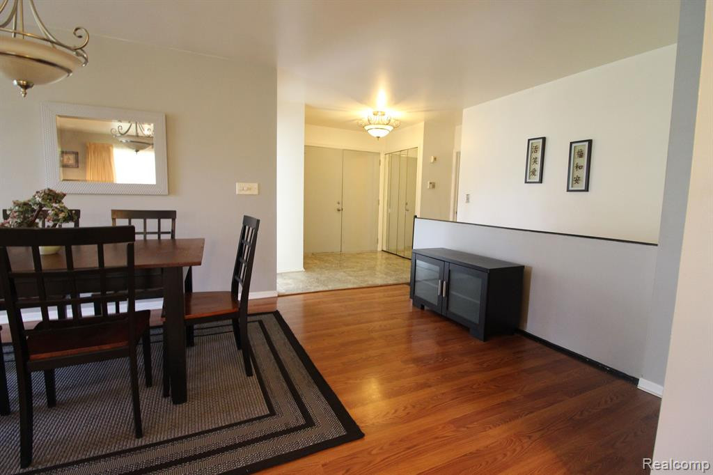 27158 CUMBERLAND, Southfield, MI 48033 — Photo 11