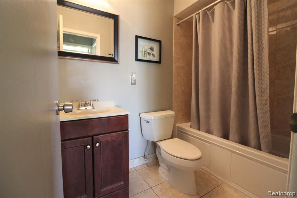 27158 CUMBERLAND, Southfield, MI 48033 — Photo 21