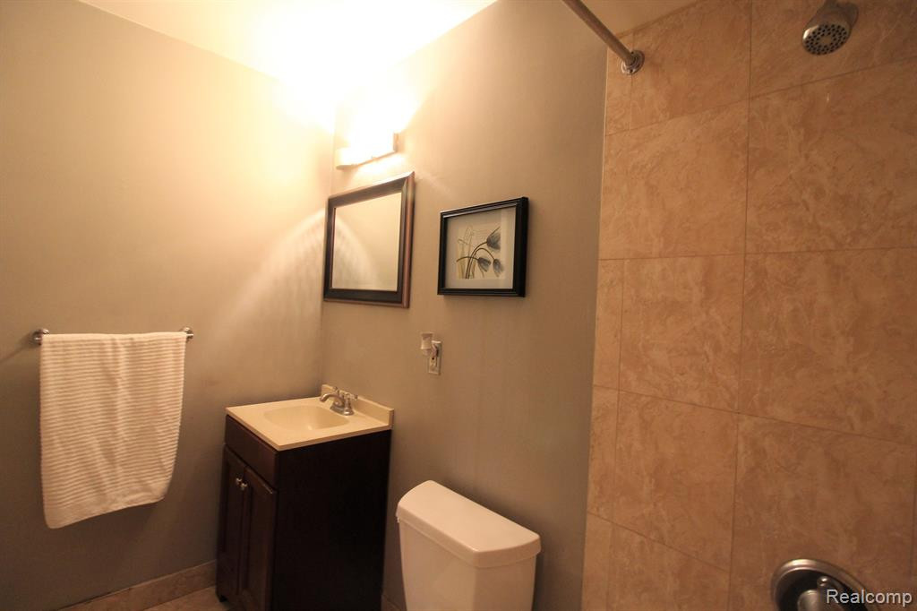 27158 CUMBERLAND, Southfield, MI 48033 — Photo 24
