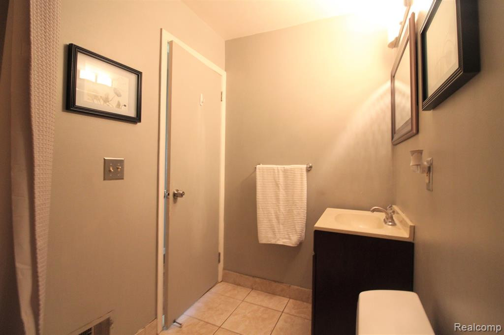 27158 CUMBERLAND, Southfield, MI 48033 — Photo 25