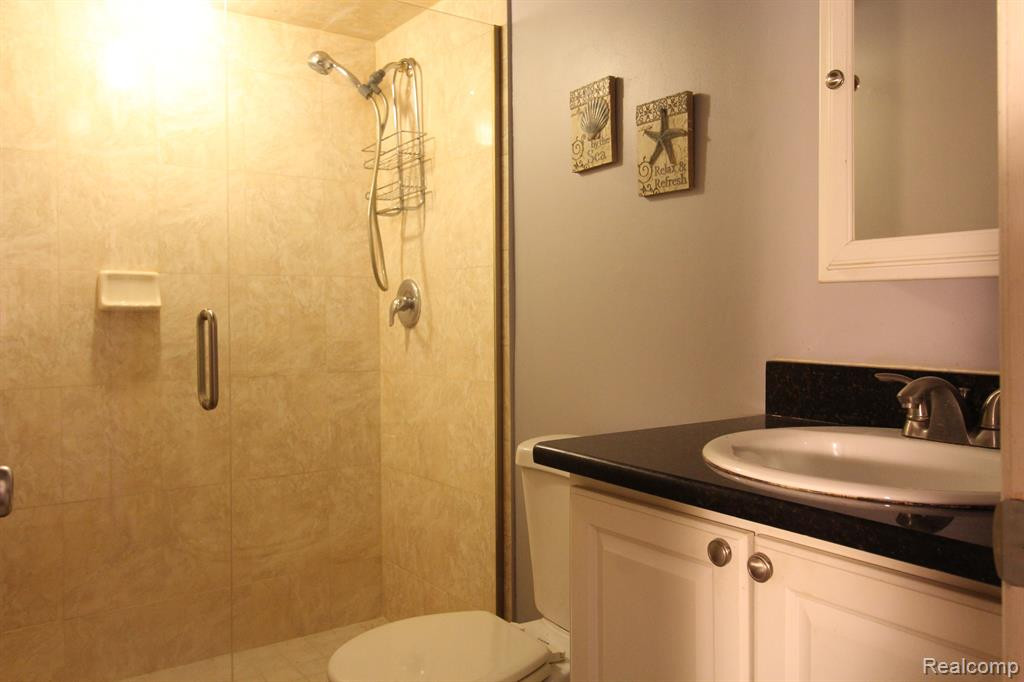 27158 CUMBERLAND, Southfield, MI 48033 — Photo 34