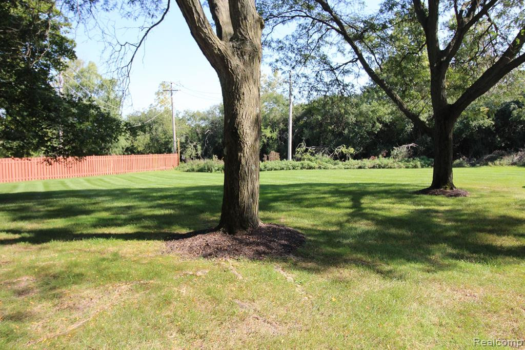 27158 CUMBERLAND, Southfield, MI 48033 — Photo 45