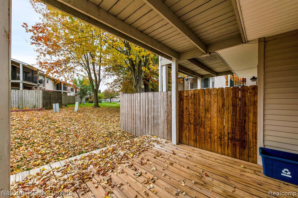 13184 Lake Point Boulevard, Belleville, MI 48111 — Photo 27