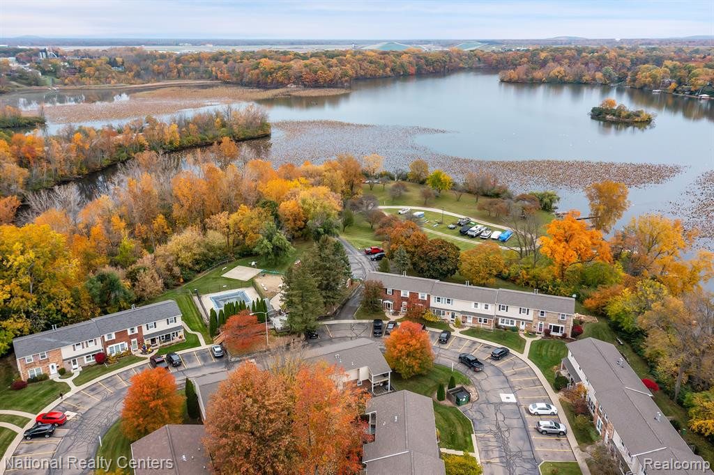 13184 Lake Point Boulevard, Belleville, MI 48111 — Photo 29