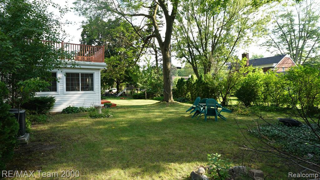 3 BOONE Lane, Dearborn, MI 48120 — Photo 9