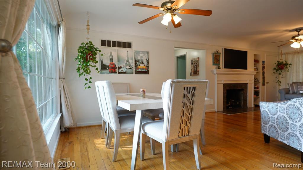 3 BOONE Lane, Dearborn, MI 48120 — Photo 31