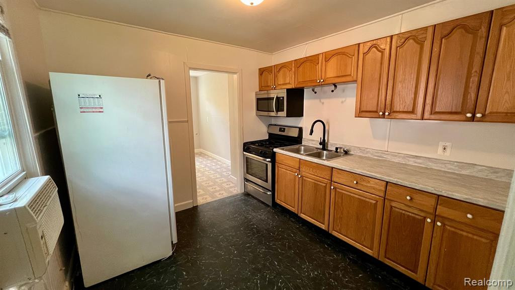 658 BAGLEY Avenue, Ypsilanti, MI 48198 — Photo 3