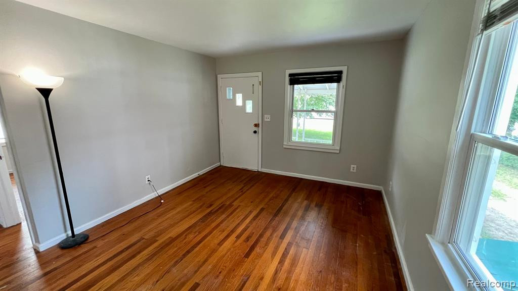 658 BAGLEY Avenue, Ypsilanti, MI 48198 — Photo 6