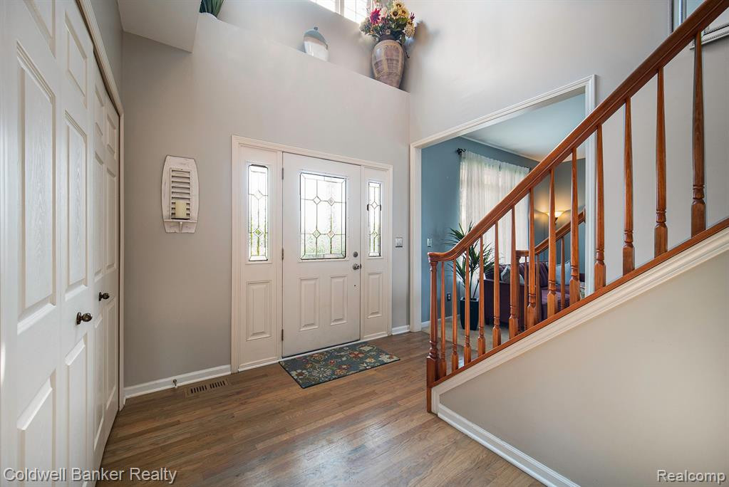 308 STONE GLEN Court, Saline, MI 48176 — Photo 6