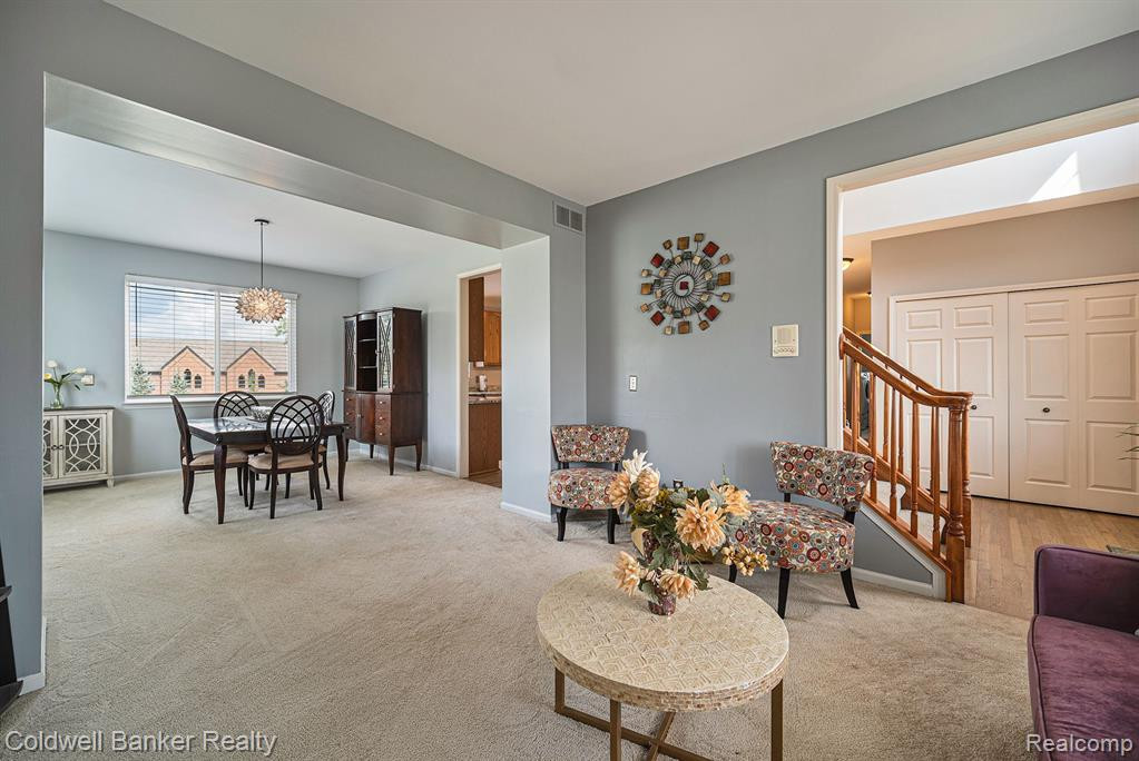 308 STONE GLEN Court, Saline, MI 48176 — Photo 8