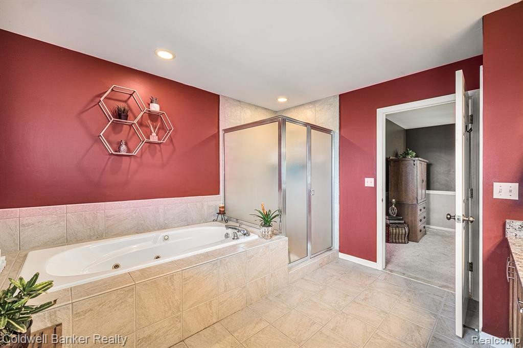 308 STONE GLEN Court, Saline, MI 48176 — Photo 26
