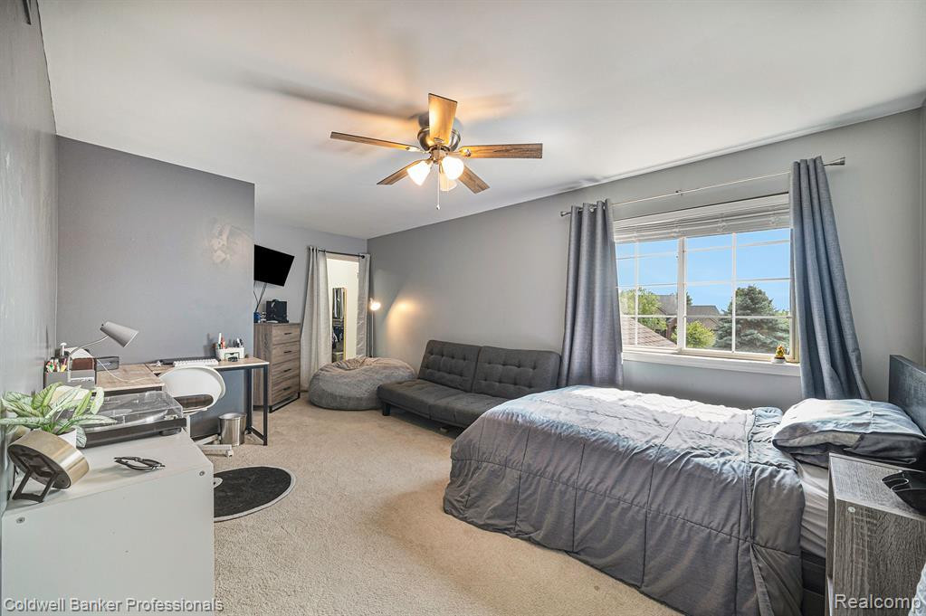 308 STONE GLEN Court, Saline, MI 48176 — Photo 31