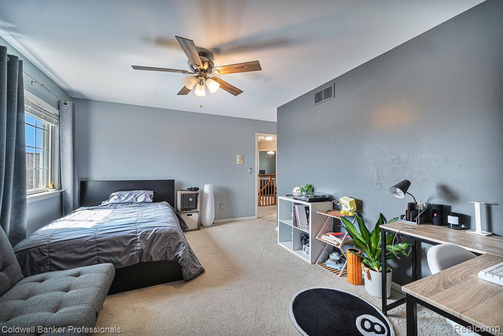 308 STONE GLEN Court, Saline, MI 48176 — Photo 32
