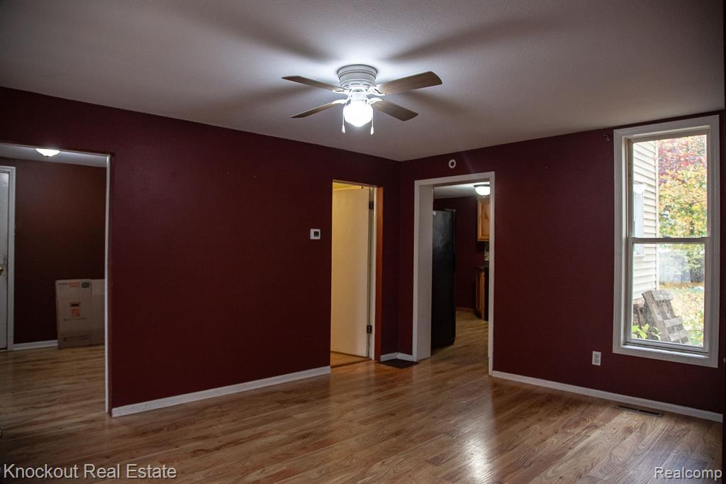 209 E 4TH Street, Clare, MI 48617 — Photo 6