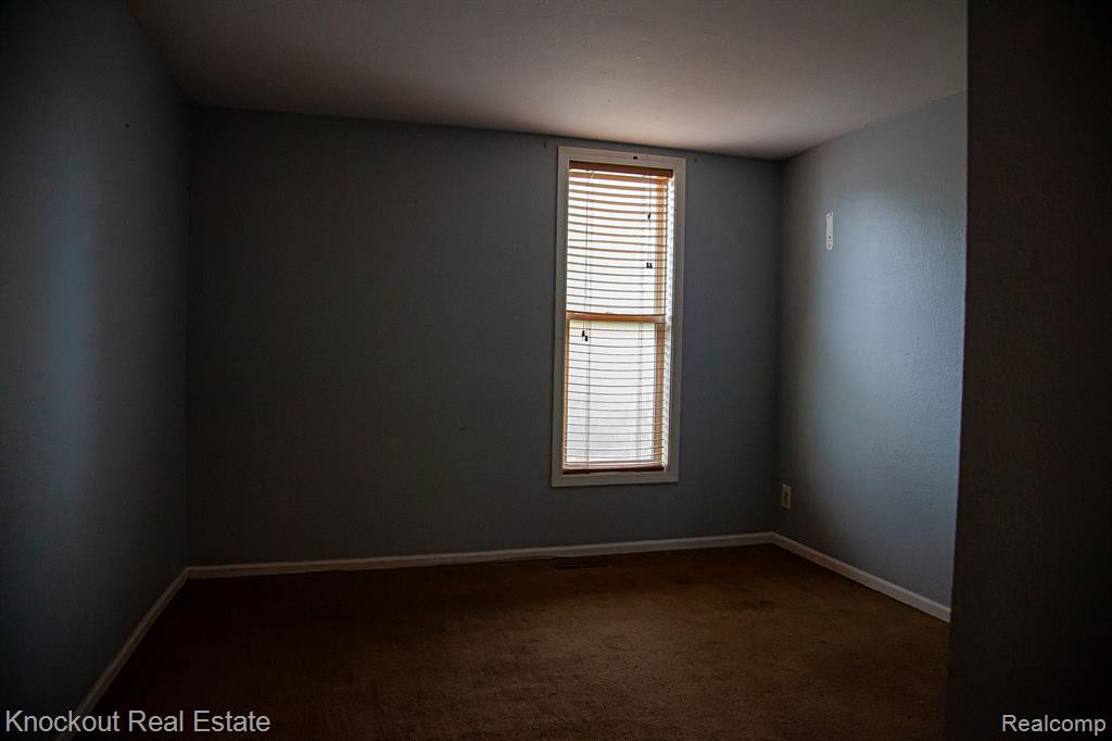209 E 4TH Street, Clare, MI 48617 — Photo 20