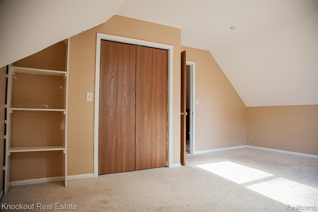 209 E 4TH Street, Clare, MI 48617 — Photo 27
