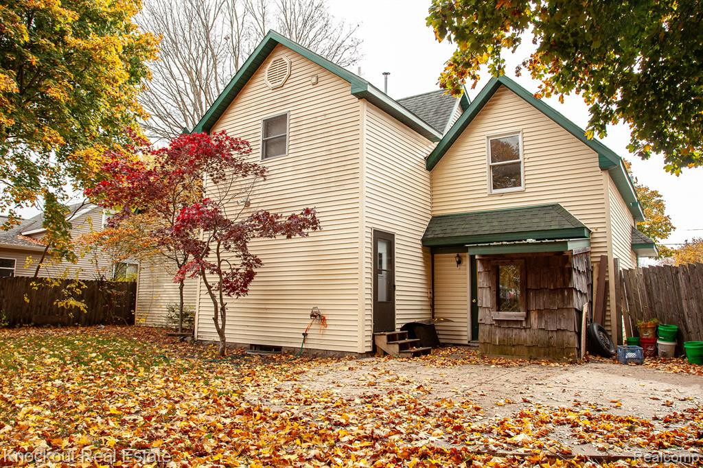 209 E 4TH Street, Clare, MI 48617 — Photo 46