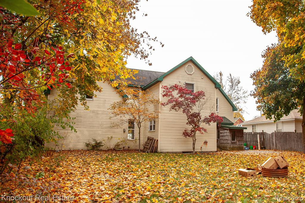 209 E 4TH Street, Clare, MI 48617 — Photo 48