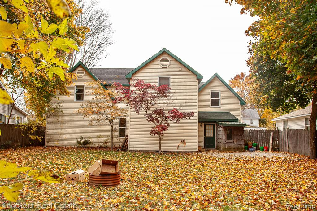 209 E 4TH Street, Clare, MI 48617 — Photo 50