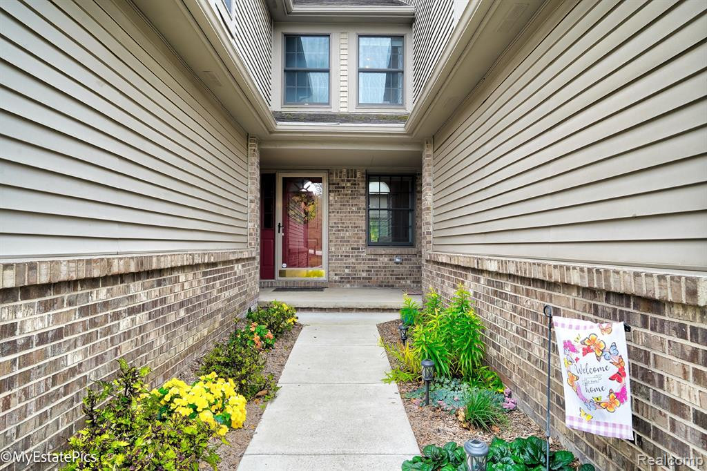 45061 Horseshoe Circle, Canton, MI 48187 — Photo 3