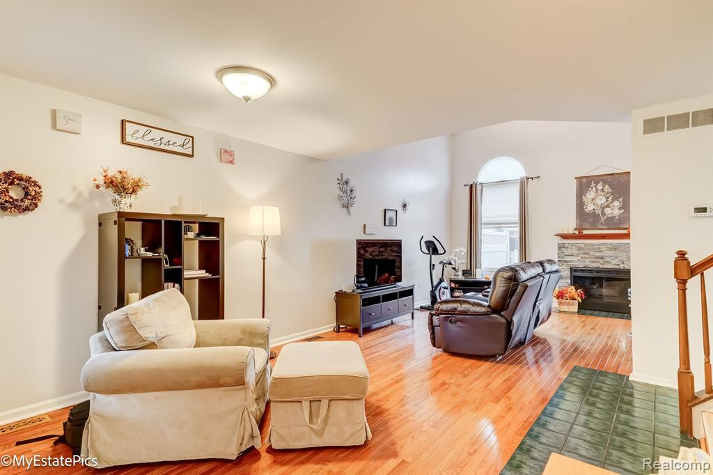 45061 Horseshoe Circle, Canton, MI 48187 — Photo 6