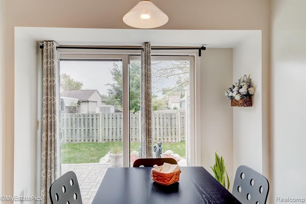 45061 Horseshoe Circle, Canton, MI 48187 — Photo 15