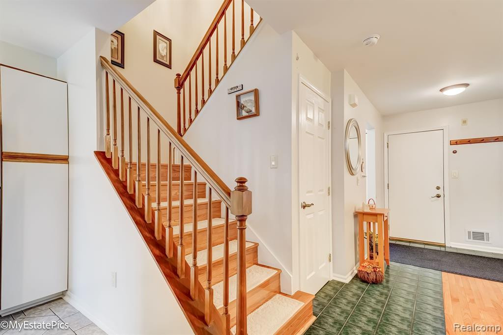 45061 Horseshoe Circle, Canton, MI 48187 — Photo 16