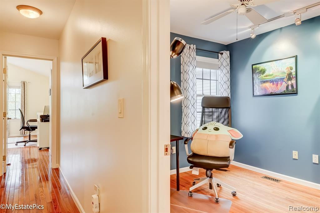 45061 Horseshoe Circle, Canton, MI 48187 — Photo 17