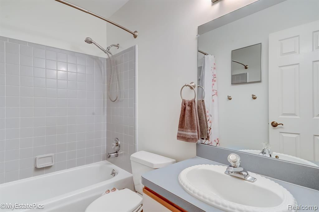 45061 Horseshoe Circle, Canton, MI 48187 — Photo 21